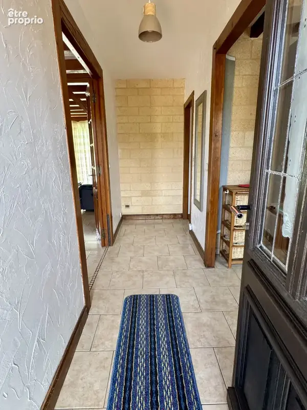 Vis de plain pied, à lorris, 4 chambres, piscine, garages, commerces à pied - photo 4