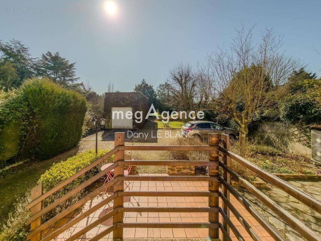 Maison à MAINVILLIERS