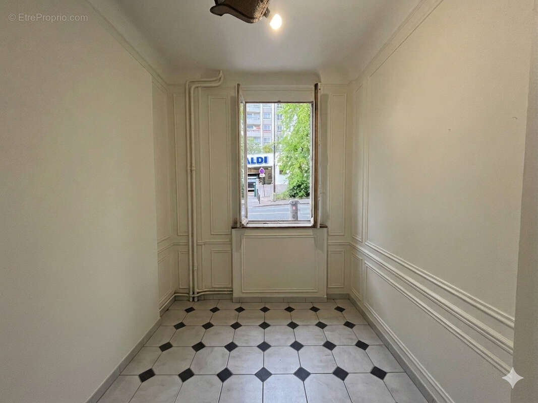Appartement à PARIS-20E
