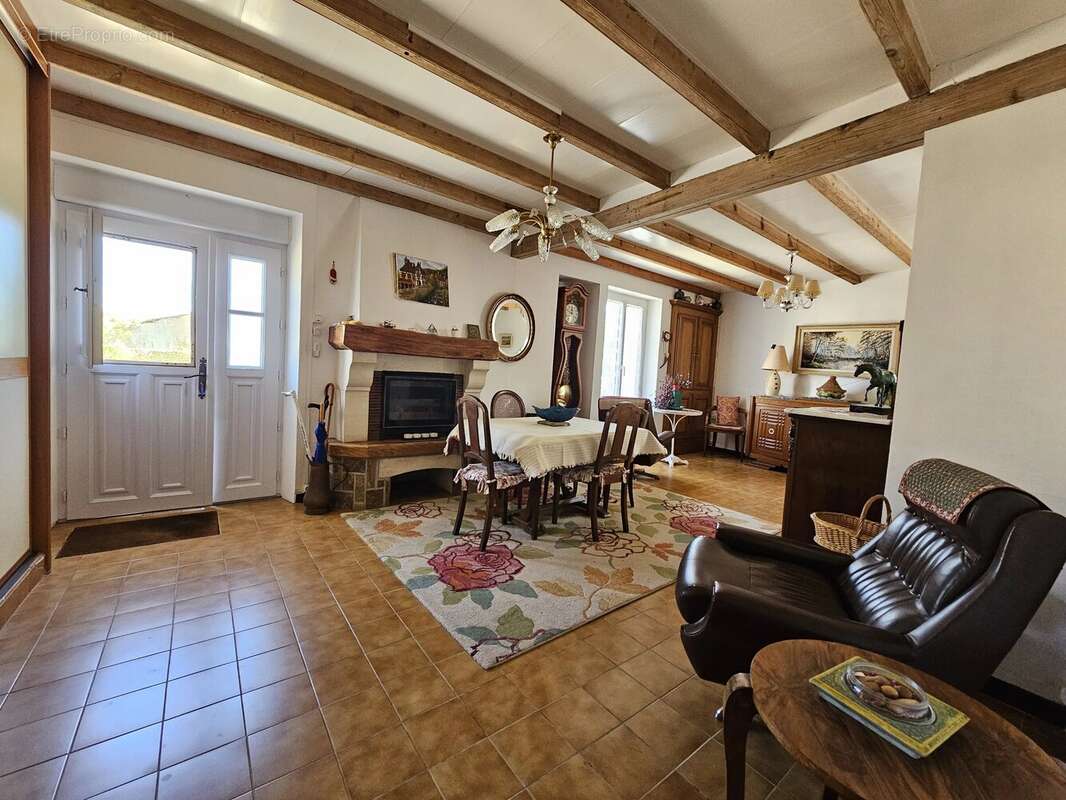 Maison à ALLOUE
