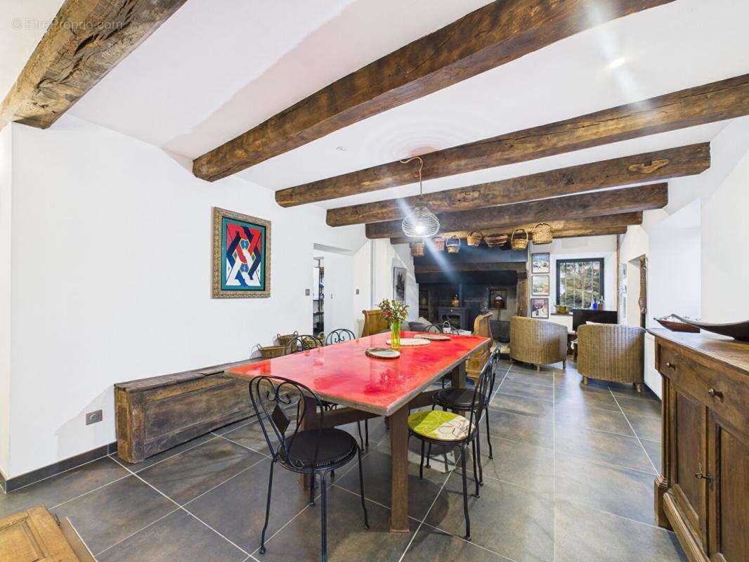 Propriété équestre Bourg Lastic 7 pièce(s) 139.28 m2 - photo 4