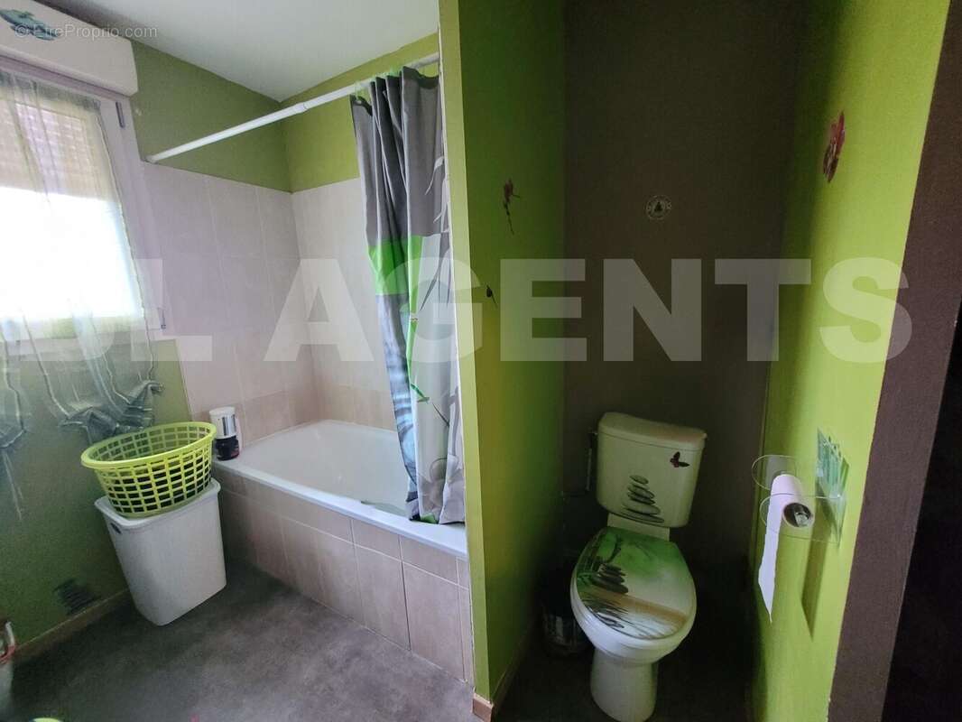 9 - Maison à MORMANT