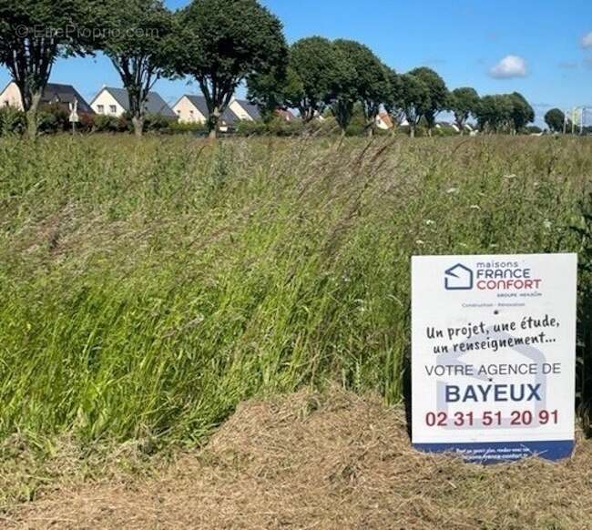 Terrain à BAZENVILLE