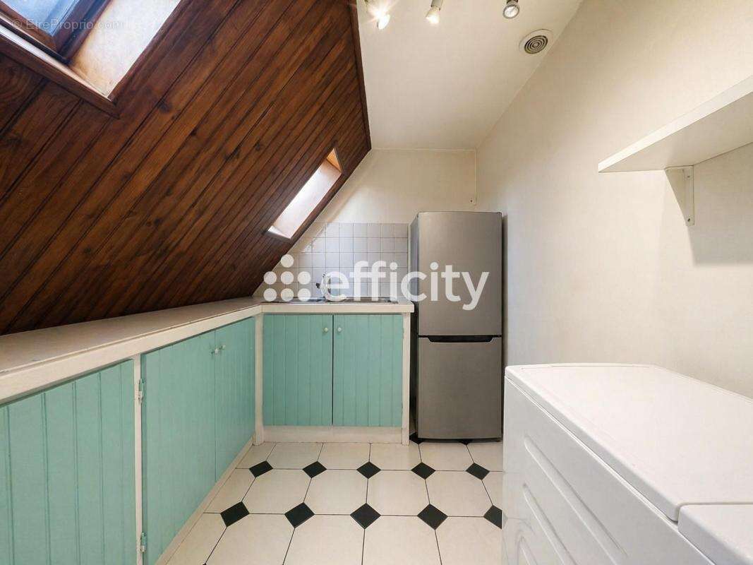 Appartement à PARIS-9E