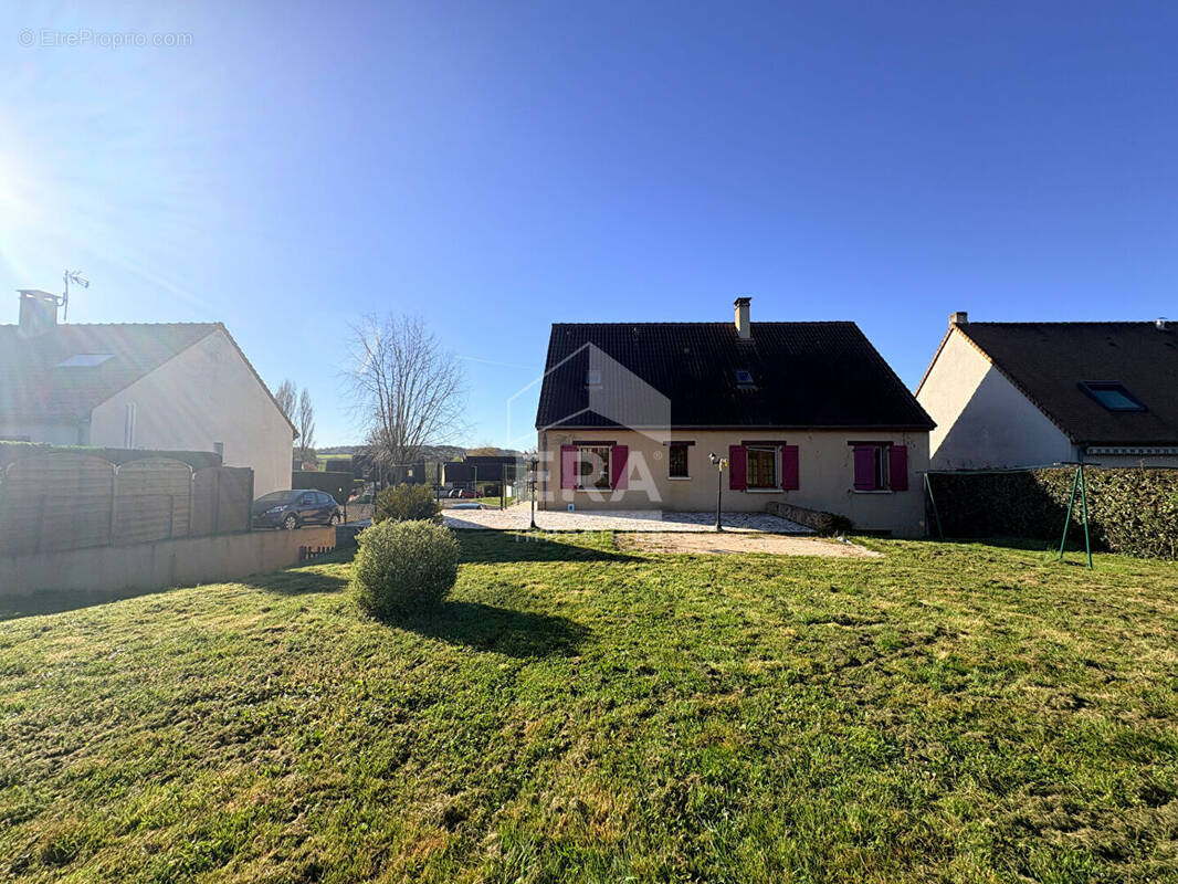 Maison à AIGNE