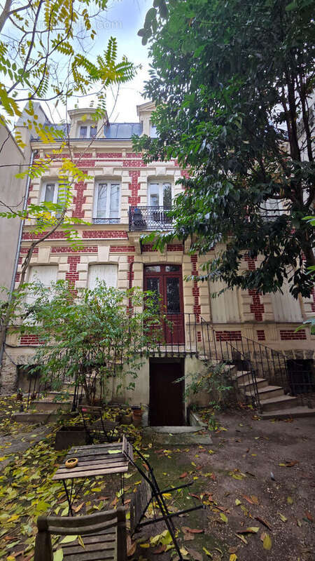 Appartement à LEVALLOIS-PERRET