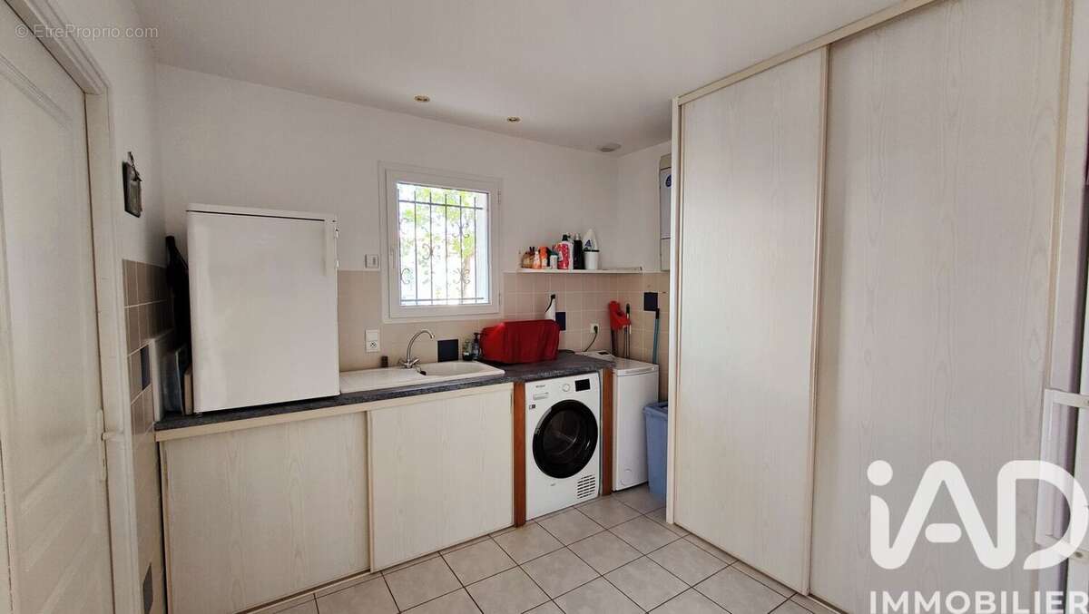 Maison 141 m² à Talmont-Saint-Hilaire  - photo 8