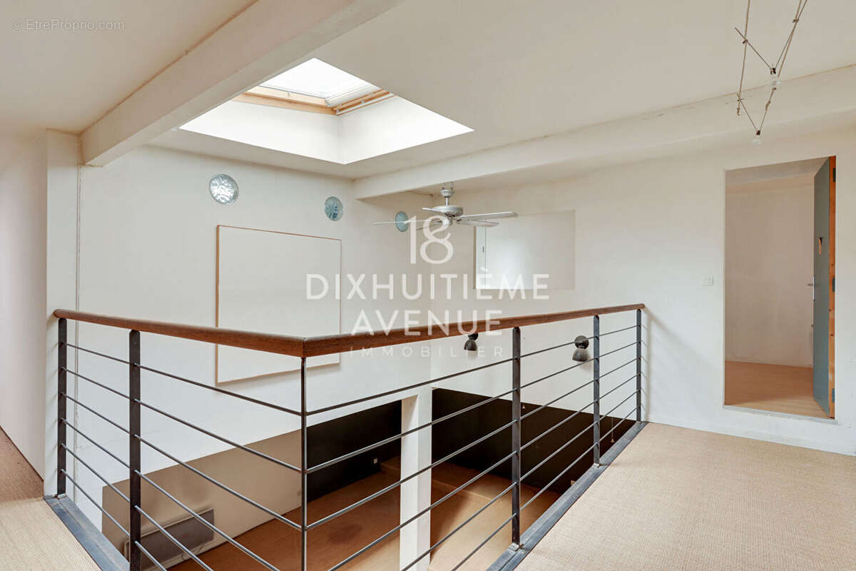 Appartement à PARIS-18E