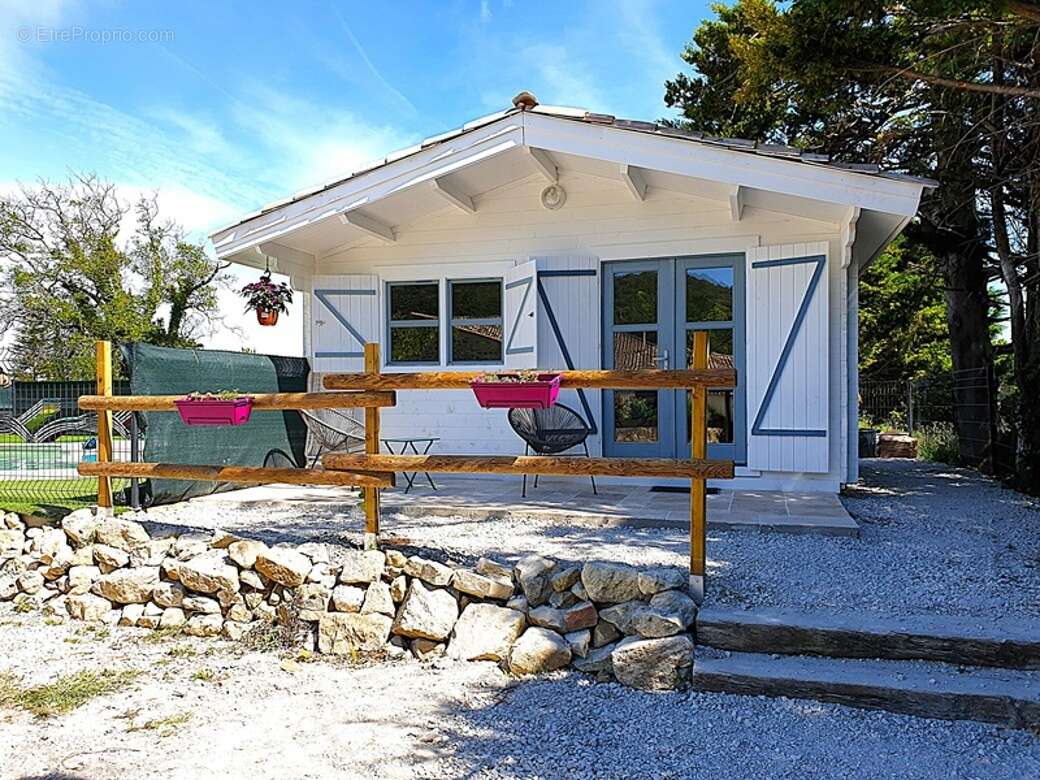 Maison à ROCHEFORT-EN-VALDAINE