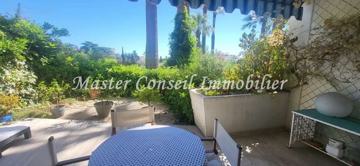 Appartement à CANNES