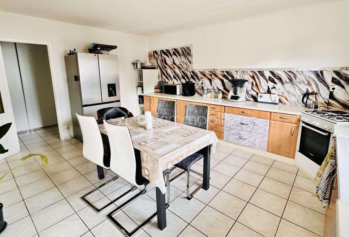 Maison à SAINT-MAURICE-L'EXIL