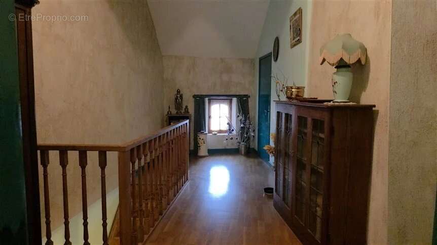 Maison à LUSSAC-LES-EGLISES