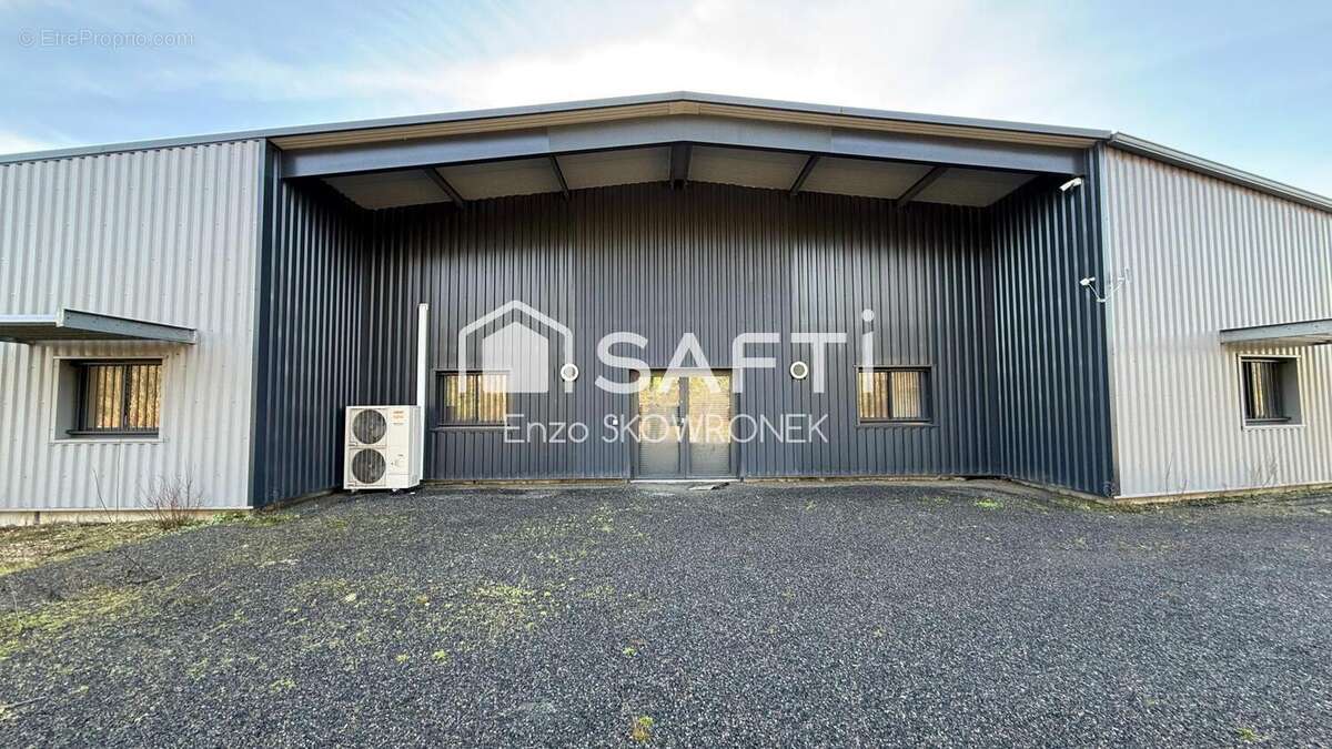 Photo 2 - Commerce à LANGON