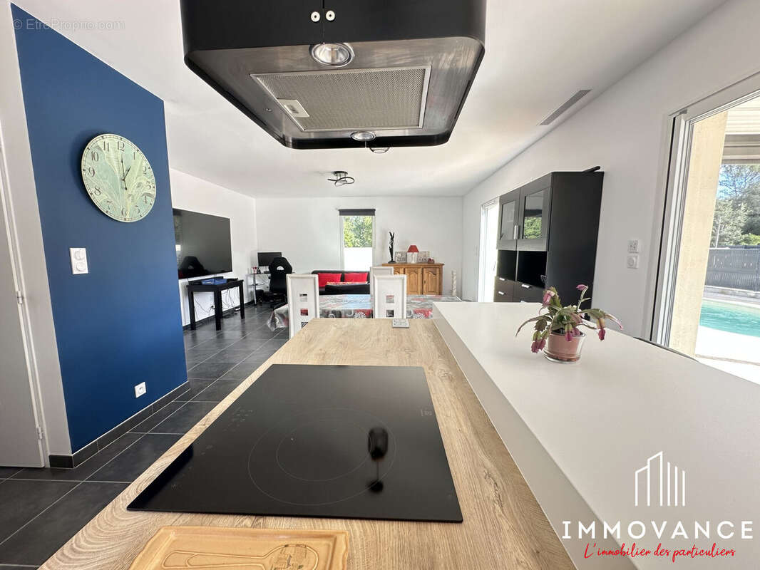 Maison à SAINT-MATHIEU-DE-TREVIERS