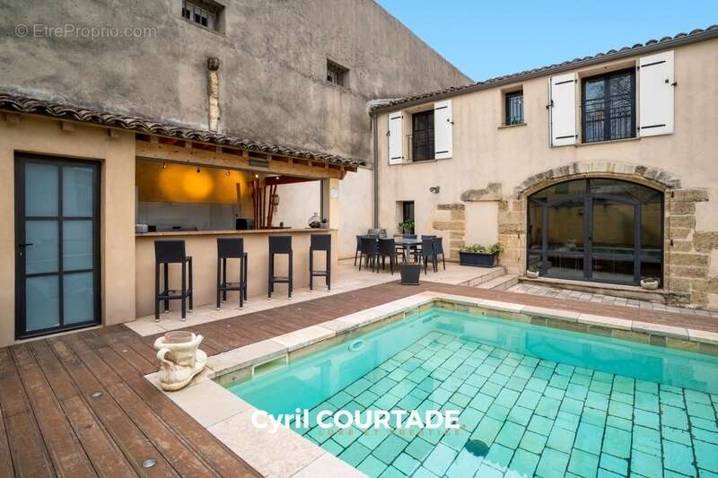 Beauvoisin, Dpt Gard (30), Maison en pierre de 236m² avec dépendance et piscine - Jardin de 247m² - photo 2