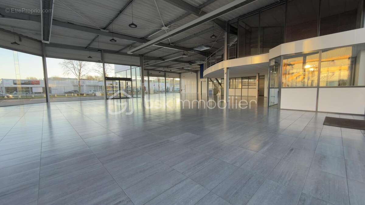 Commerce à SAINT-QUENTIN