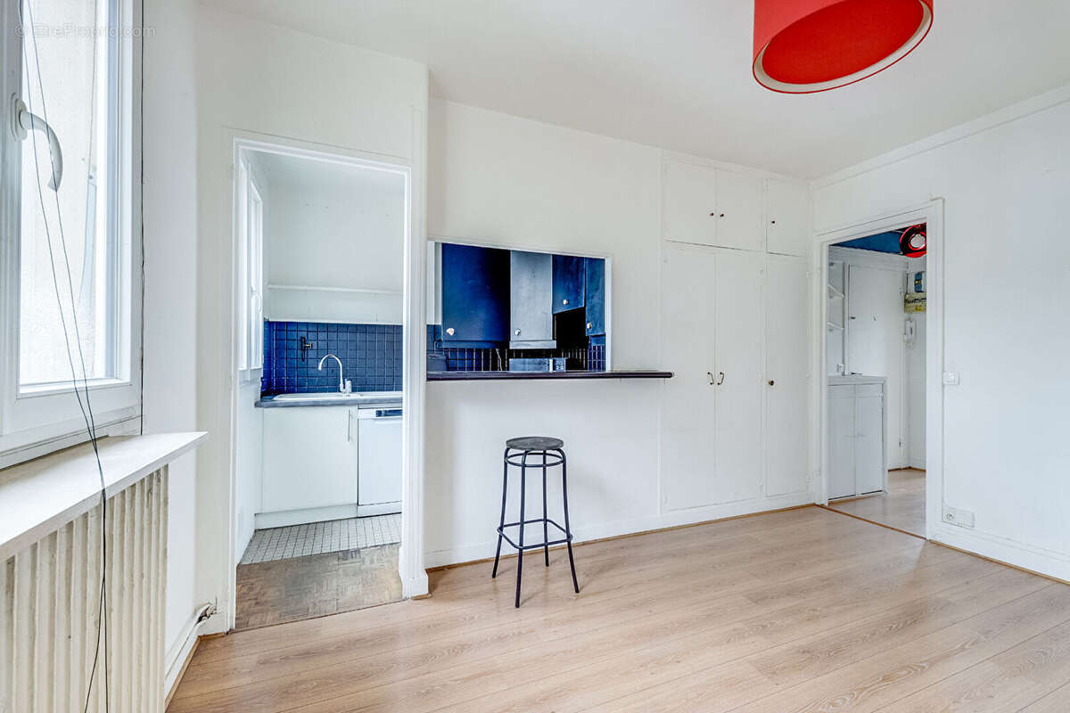 Appartement à PARIS-17E