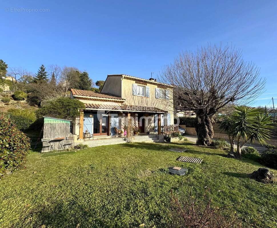 Maison à BERRE-LES-ALPES