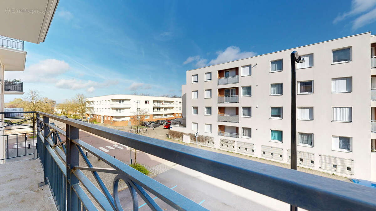 Appartement à ELANCOURT