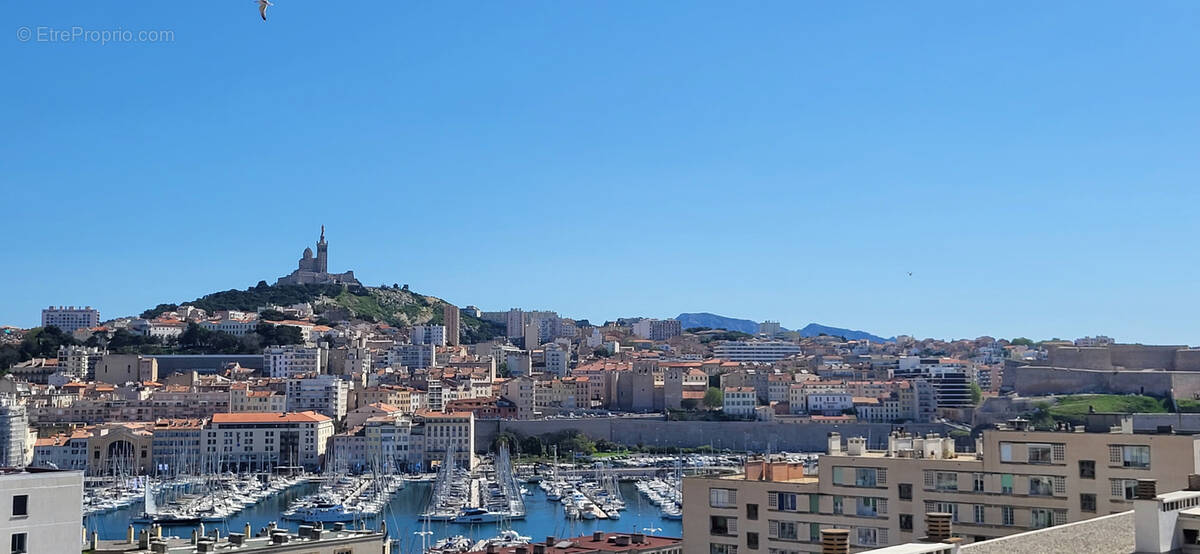 Appartement à MARSEILLE-2E