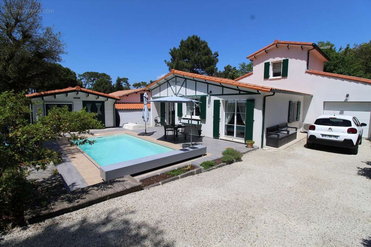 Maison à SAINT-PALAIS-SUR-MER