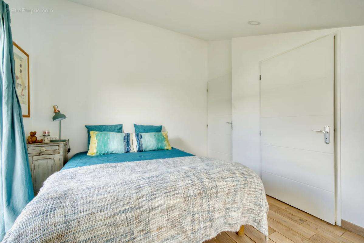 Maison à SAINT-GEORGES-DE-DIDONNE