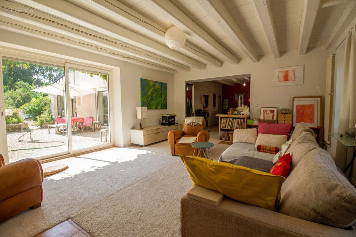 Propriété de caractère avec maison d'amis, piscine et dépendances   Un véritable art de vivre - photo 5
