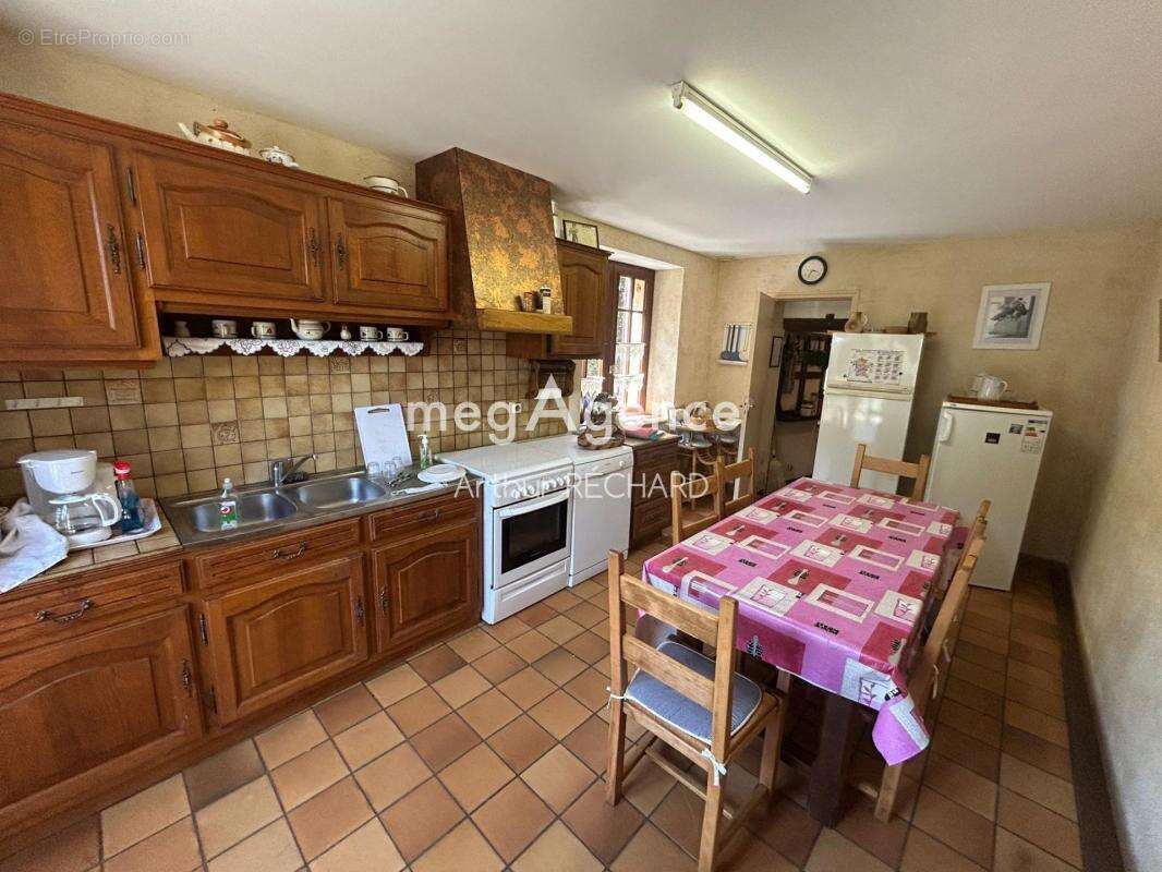 Fermette de 161m2 6 pièces - photo 8