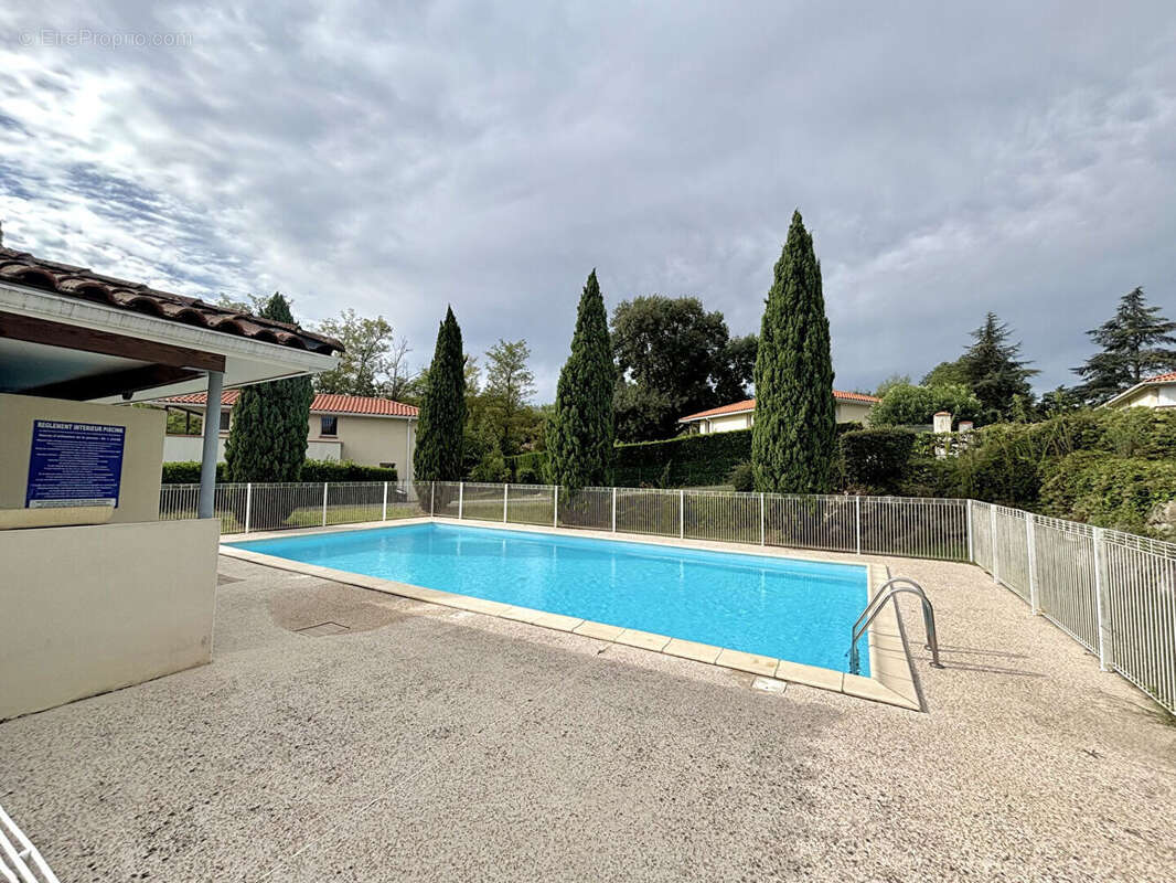 Appartement à POMPERTUZAT