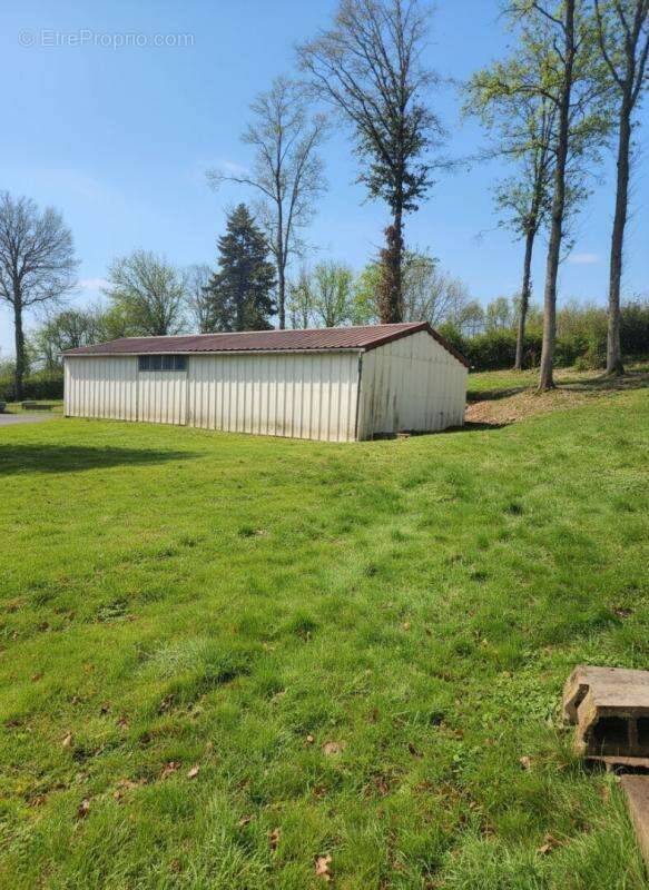 Nord Vendome, pavillon tout confort sur terrain 1,5 ha et dépendances - photo 16