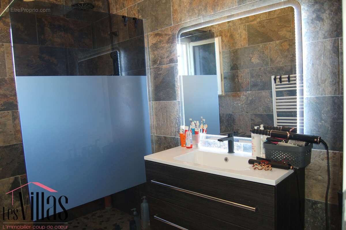 Maison à SAINT-ANDRE-DE-ROQUELONGUE