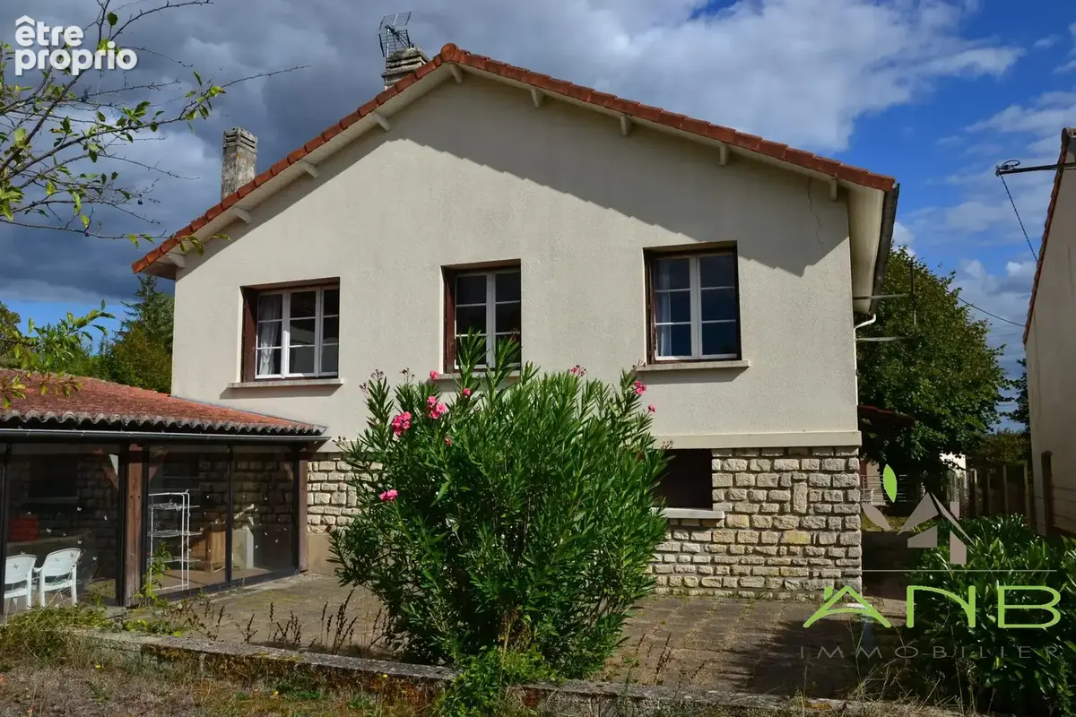 Maison 3 pièces 109 m² à vendre à Ruelle-Sur-Touvre (16600) - photo 2