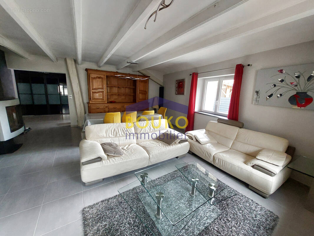 Maison à CREVIC