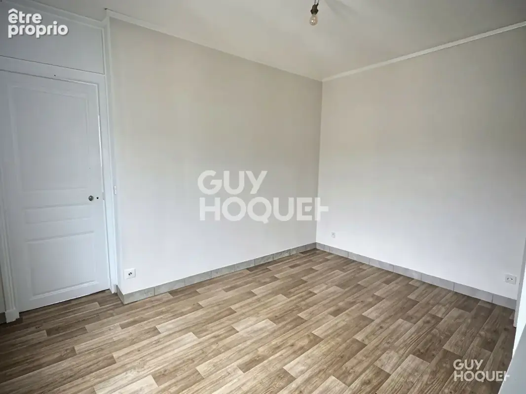 Exclusivité à Paris 12ème : Charmant appartement 2 pièces au dernier étage avec vue dégagée - photo 3