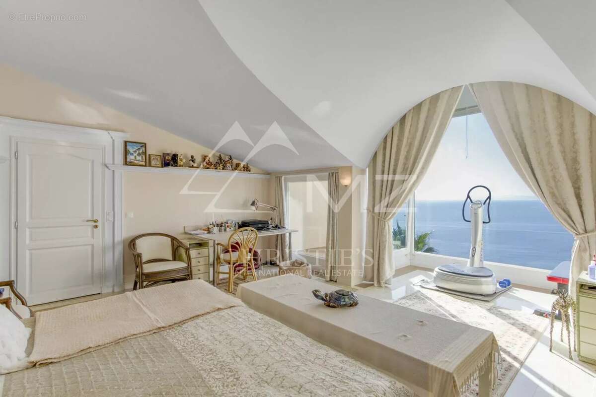 Maison à SAINT-JEAN-CAP-FERRAT