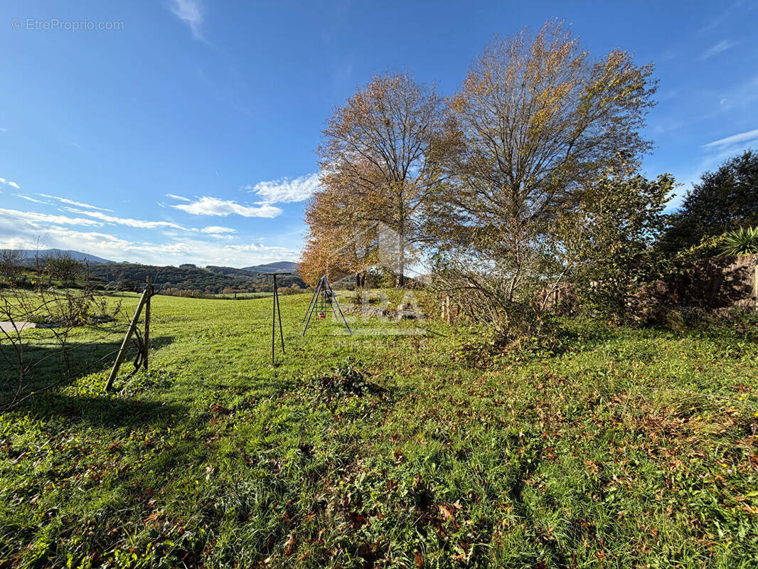 Terrain à HASPARREN