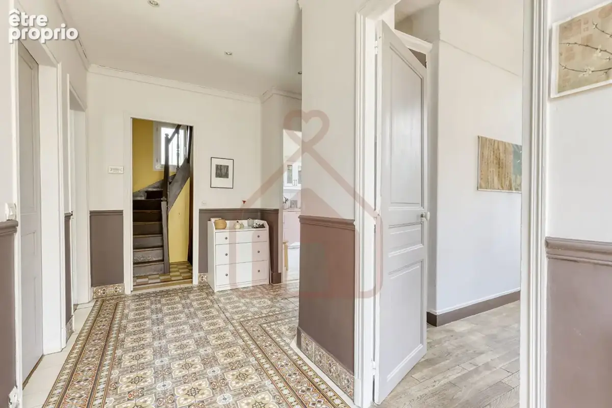 Maison 6 pièces 184 m² à vendre à Vitry-Sur-Seine (94400) - photo 4