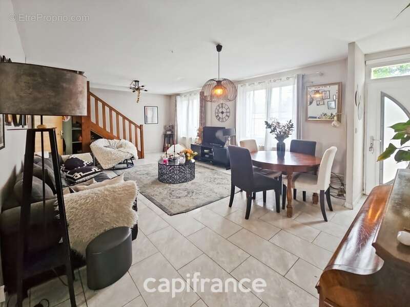 Maison familiale avec jardin & studio indépendant – Saint-André-de-Cubzac ( haut de Port de Plagne) - photo 5