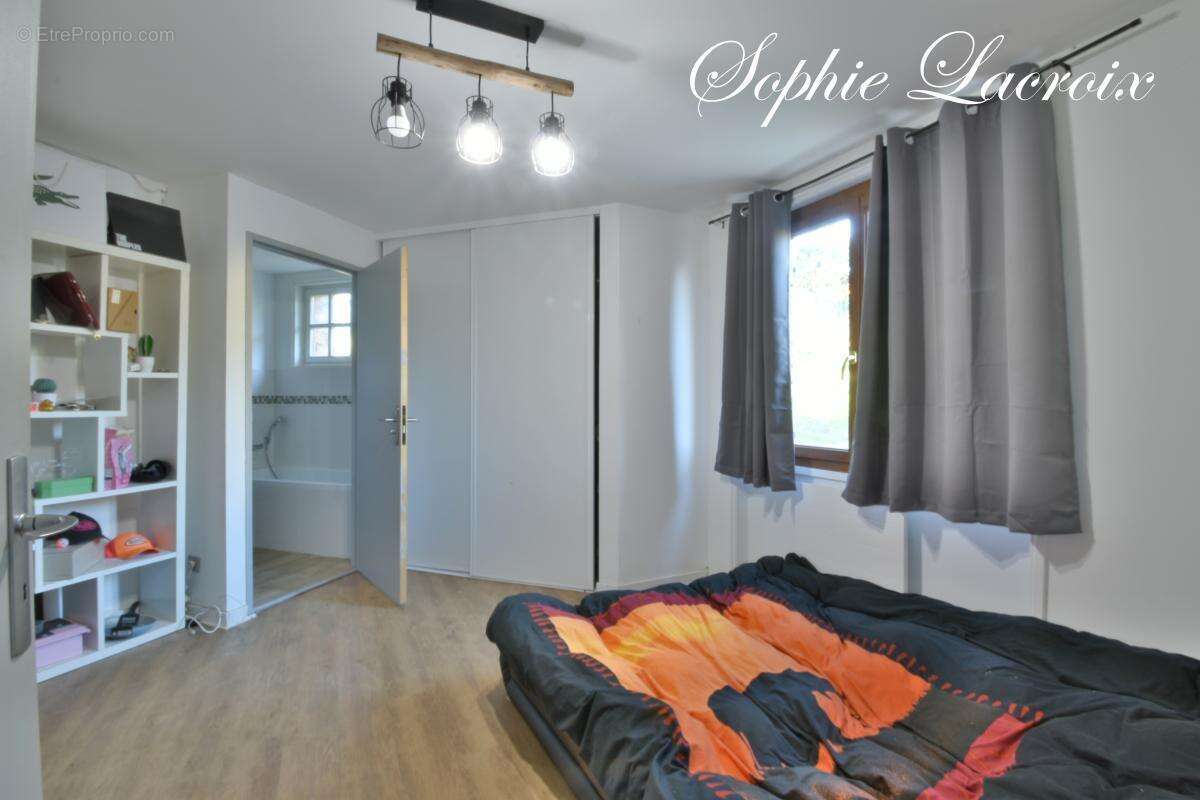 Maison à SALLES-ARBUISSONNAS-EN-BEAUJOLAIS