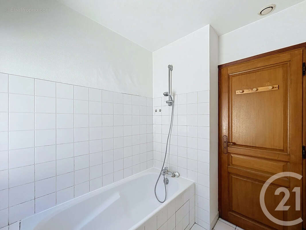 Appartement 76 m² à Sens  - photo 12
