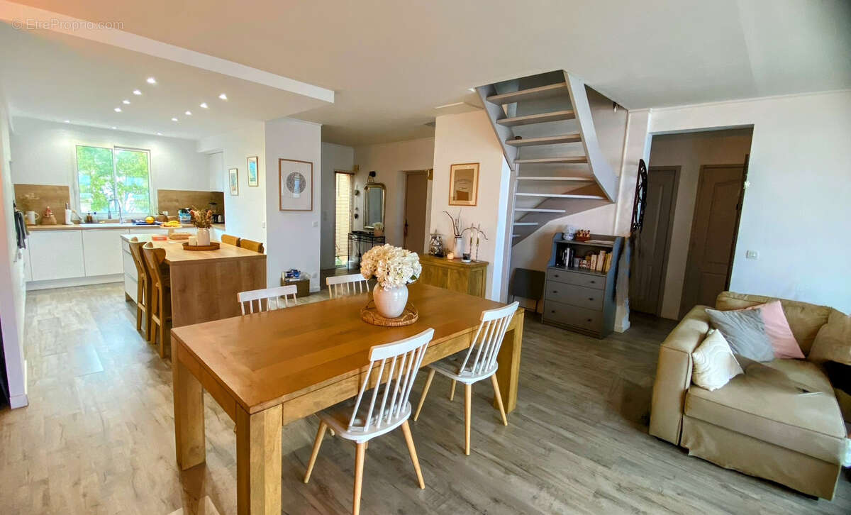 Maison à FRONTIGNAN