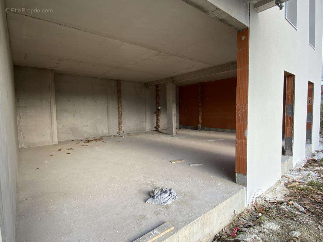 Commerce à SAINT-PAUL-LES-DAX