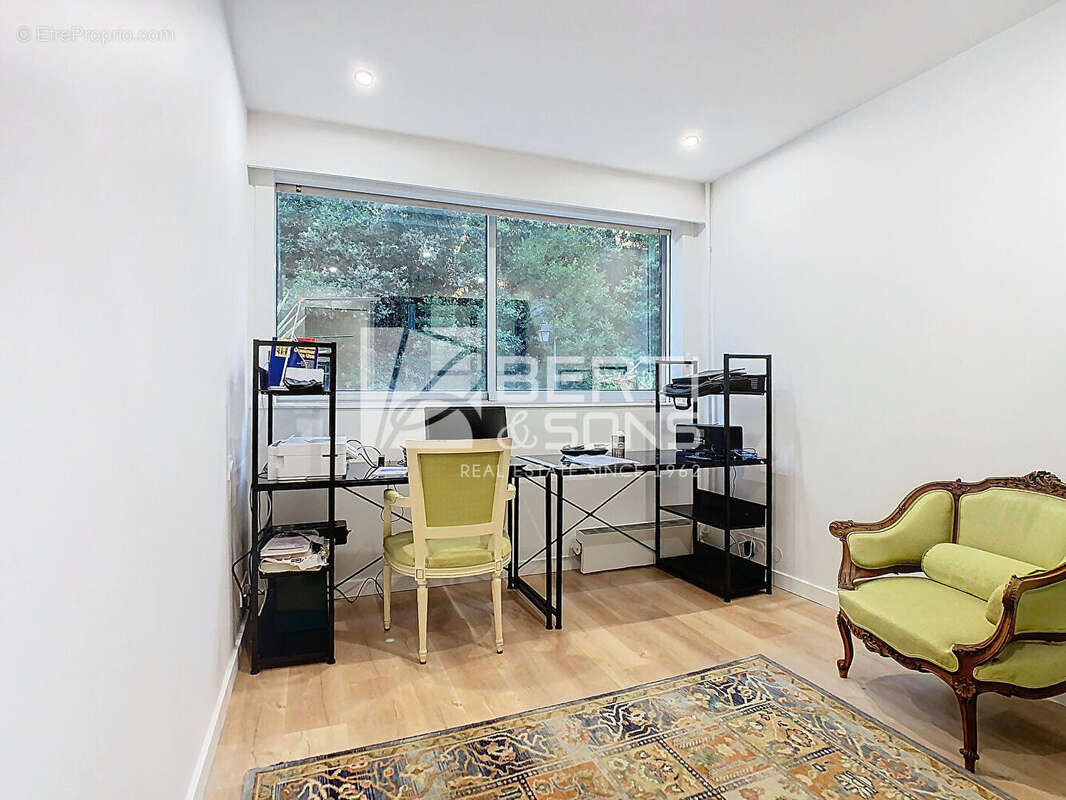 Appartement à MANDELIEU-LA-NAPOULE