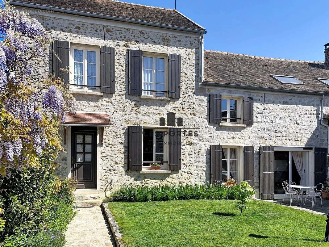 Maison à CHAMPCUEIL