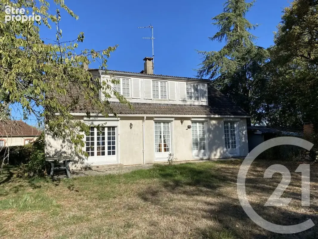Maison 5 pièces 124 m² à vendre à Cosne-Cours-Sur-Loire (58200) - photo 2