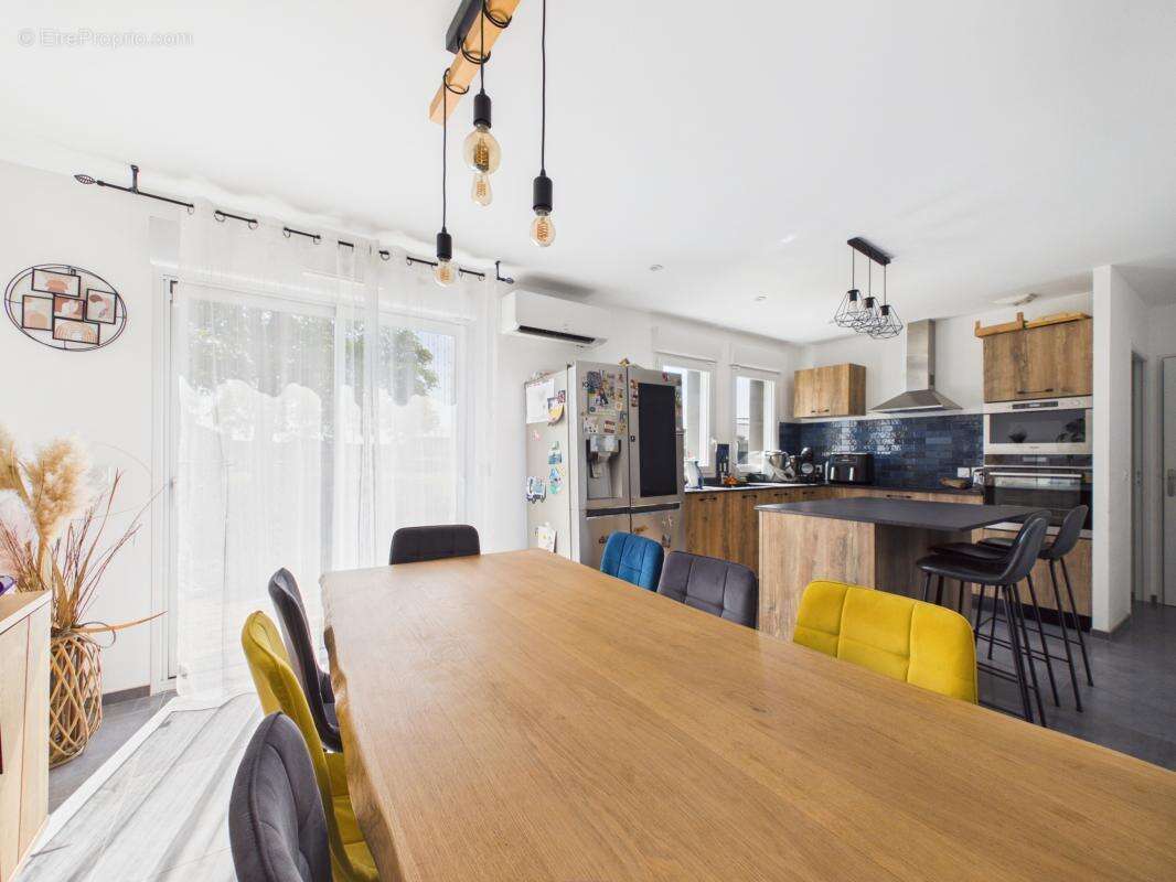 Maison à MOUCHIN