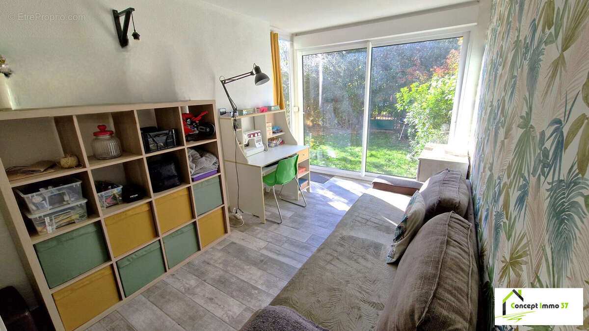 Maison à LA VILLE-AUX-DAMES