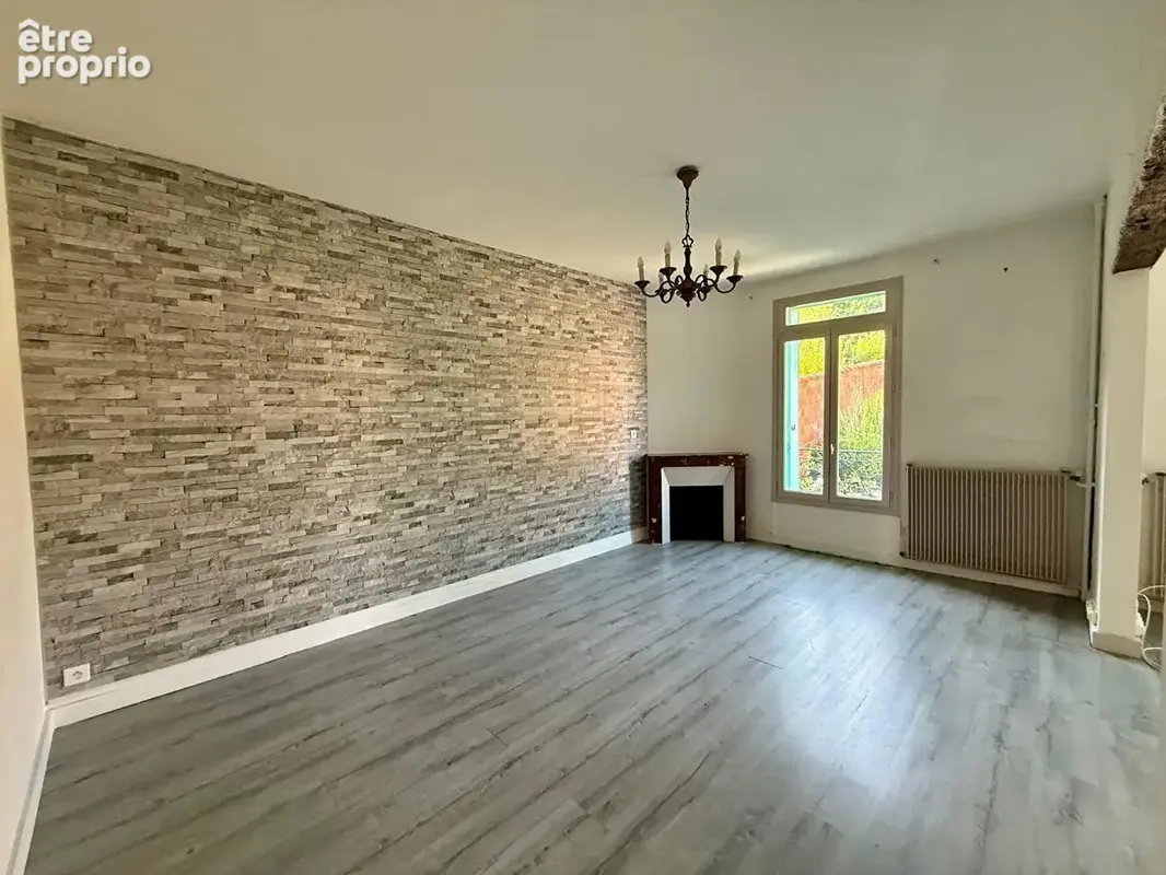 Maison meulière de caractère au cur de Coupvray - photo 3