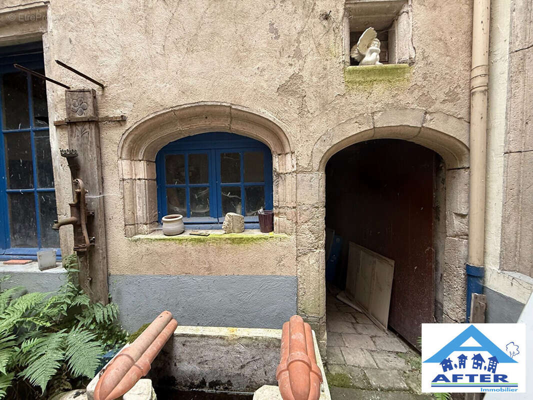 Maison à ROSIERES-AUX-SALINES