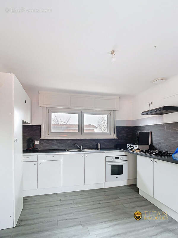 Immeuble de rapport - Ghyvelde (59122)